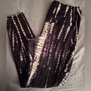 Snooki shop Black and Cream Tie-Dye Leggings
